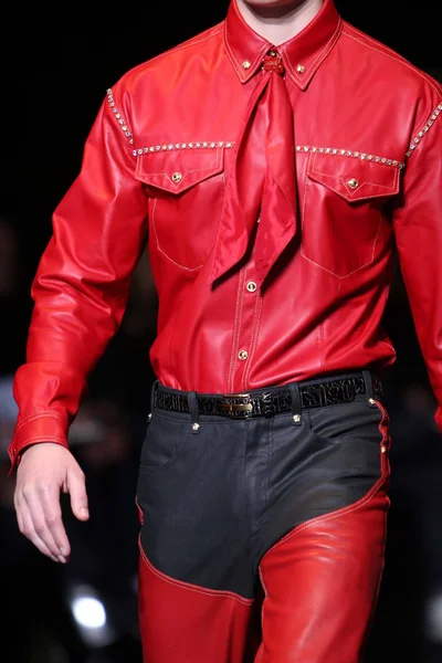 Look 38